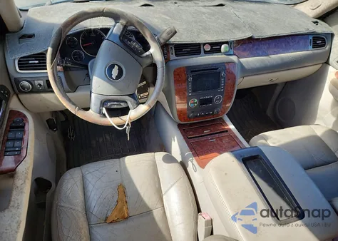 2008 Chevrolet Avalanche C1500 z USA, uszkodzony, nr VIN 3GNEC12058G112405